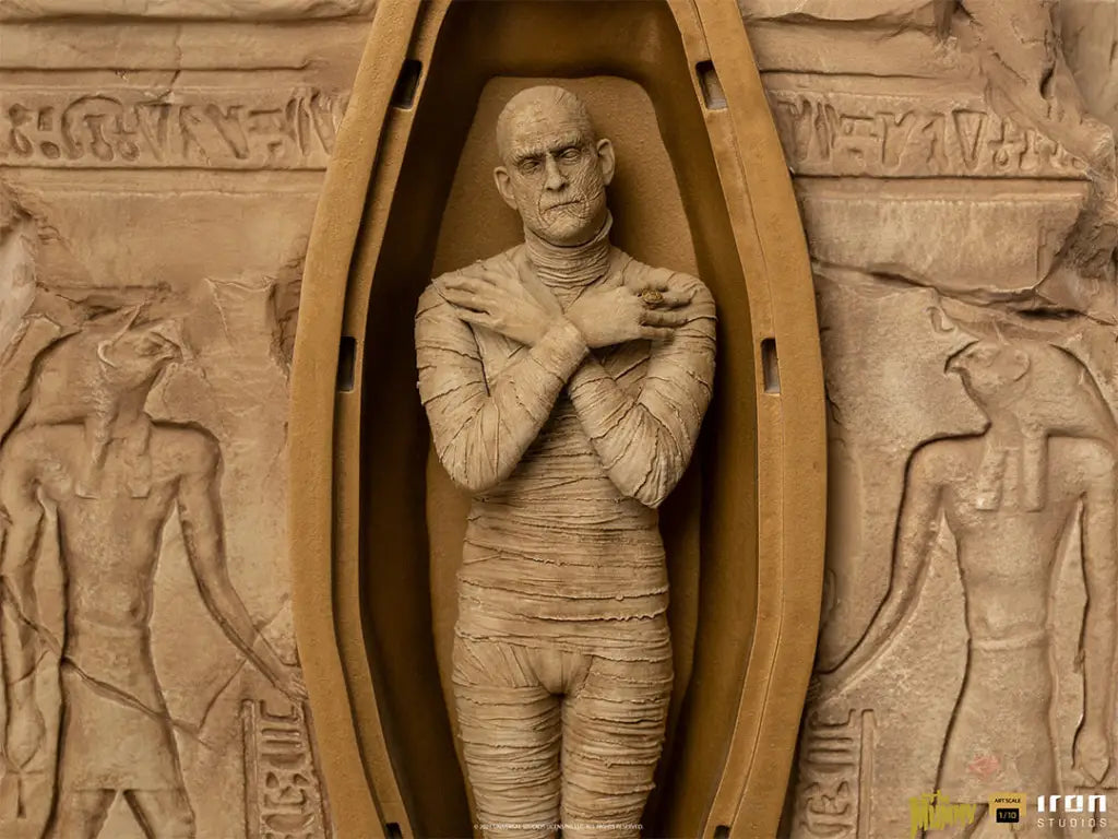 Universal Monsters - The Mummy Deluxe Art Scale 1/10 Statue - GeekLoveph