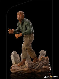 Universal Monsters The Wolf Man Deluxe Art Scale 1/10 Statue - GeekLoveph