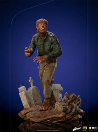 Universal Monsters The Wolf Man Deluxe Art Scale 1/10 Statue - GeekLoveph