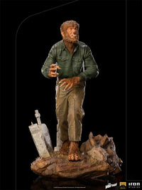 Universal Monsters The Wolf Man Deluxe Art Scale 1/10 Statue - GeekLoveph