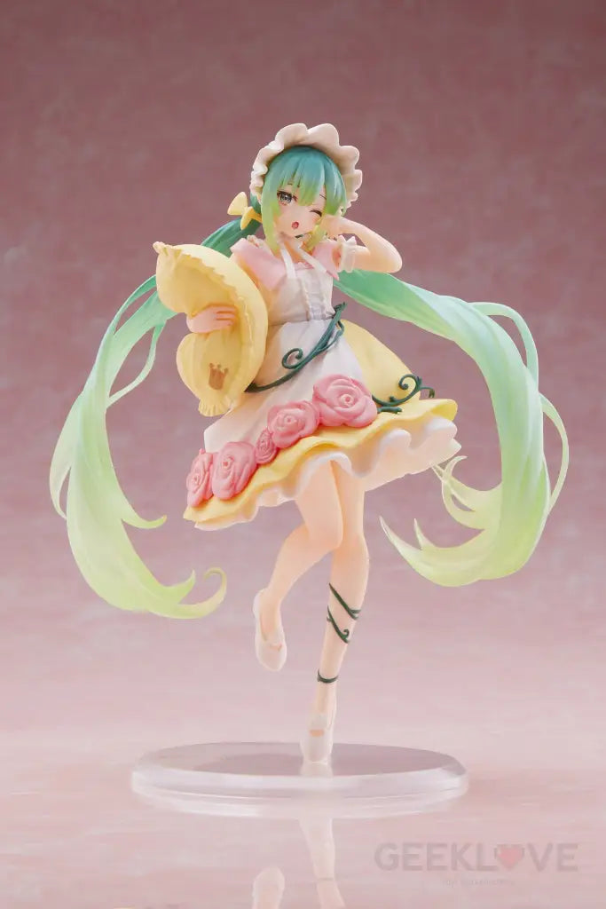 Vocaloid Hatsune Miku (Sleeping Beauty) Wonderland Figure (Reissue) Taito