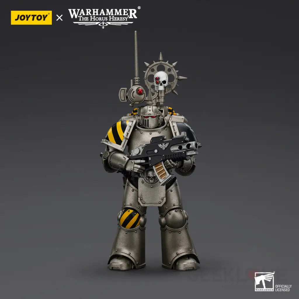 Warhammer 40k lron Warriors MKlIl Tactical Legionary with Nuncio-vox Action Figure
