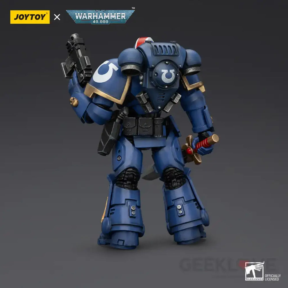 Warhammer 40K Ultramarines Heroes of the Chapter Primaris Lieutenant Erastus Action Figure