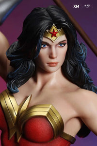 Wonder Woman (Classic Series) 1/4 Scale Figure