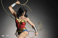 Wonder Woman (Classic Series) 1/4 Scale Figure