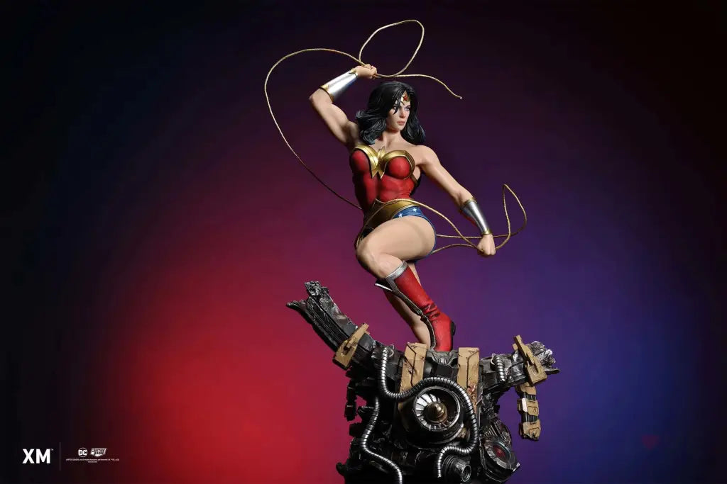 Wonder Woman (Classic Series) 1/6 Scale Figure