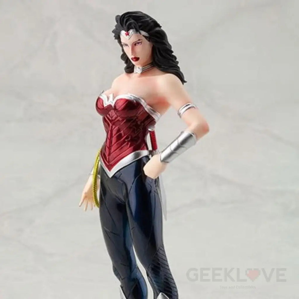 Wonder Woman "Dc Comics" New 52 Artfx Statue - GeekLoveph