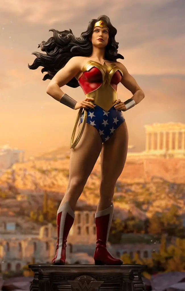 Wonder Woman Legacy Replica 1/4 Scale Figure