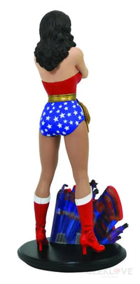 Wonder Woman (Lynda Carter) Gallery Figure - GeekLoveph