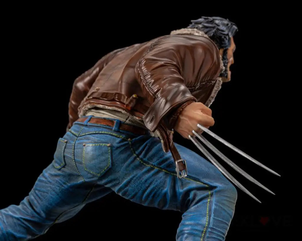 X-Men BDS Logan Art Scale 1/10 Statue - GeekLoveph