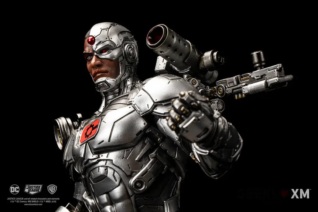 XM Studios - Cyborg Rebirth 1/6 scale - GeekLoveph