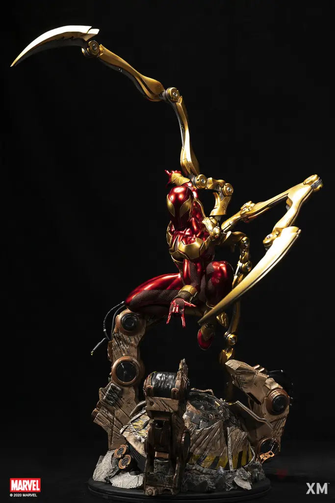 XM Studios Iron Spider 1/4 Scale Statue - GeekLoveph