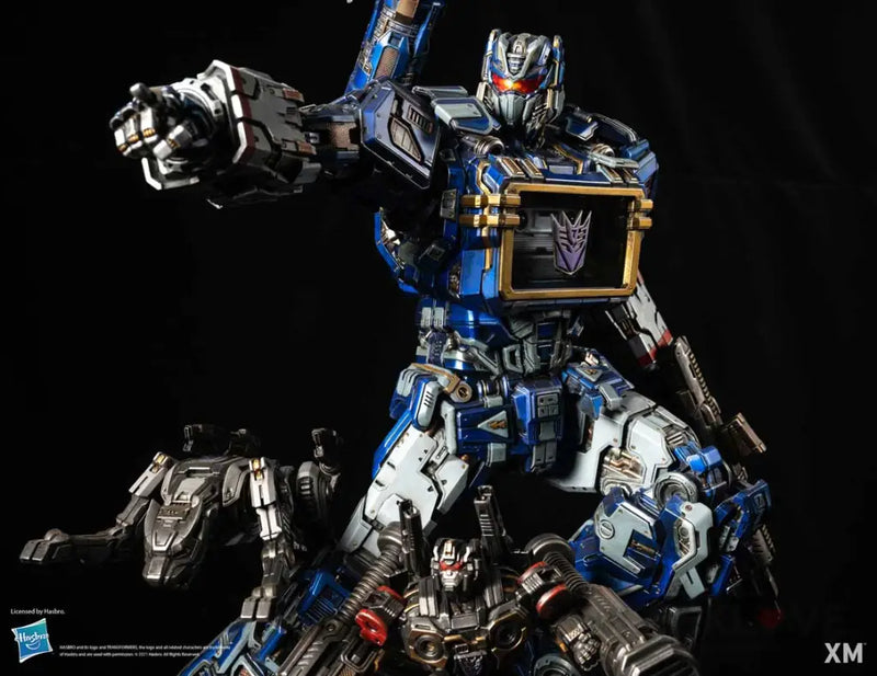 XM Studios SoundWave Statue