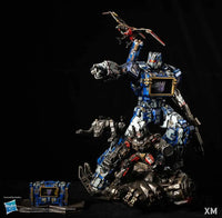 XM Studios SoundWave Statue - GeekLoveph