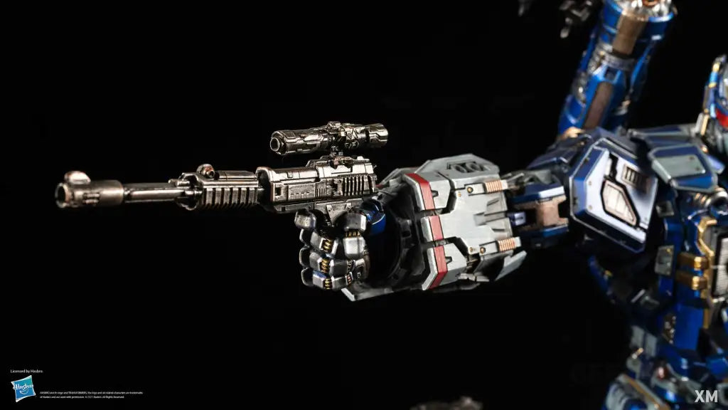 XM Studios SoundWave Statue - GeekLoveph