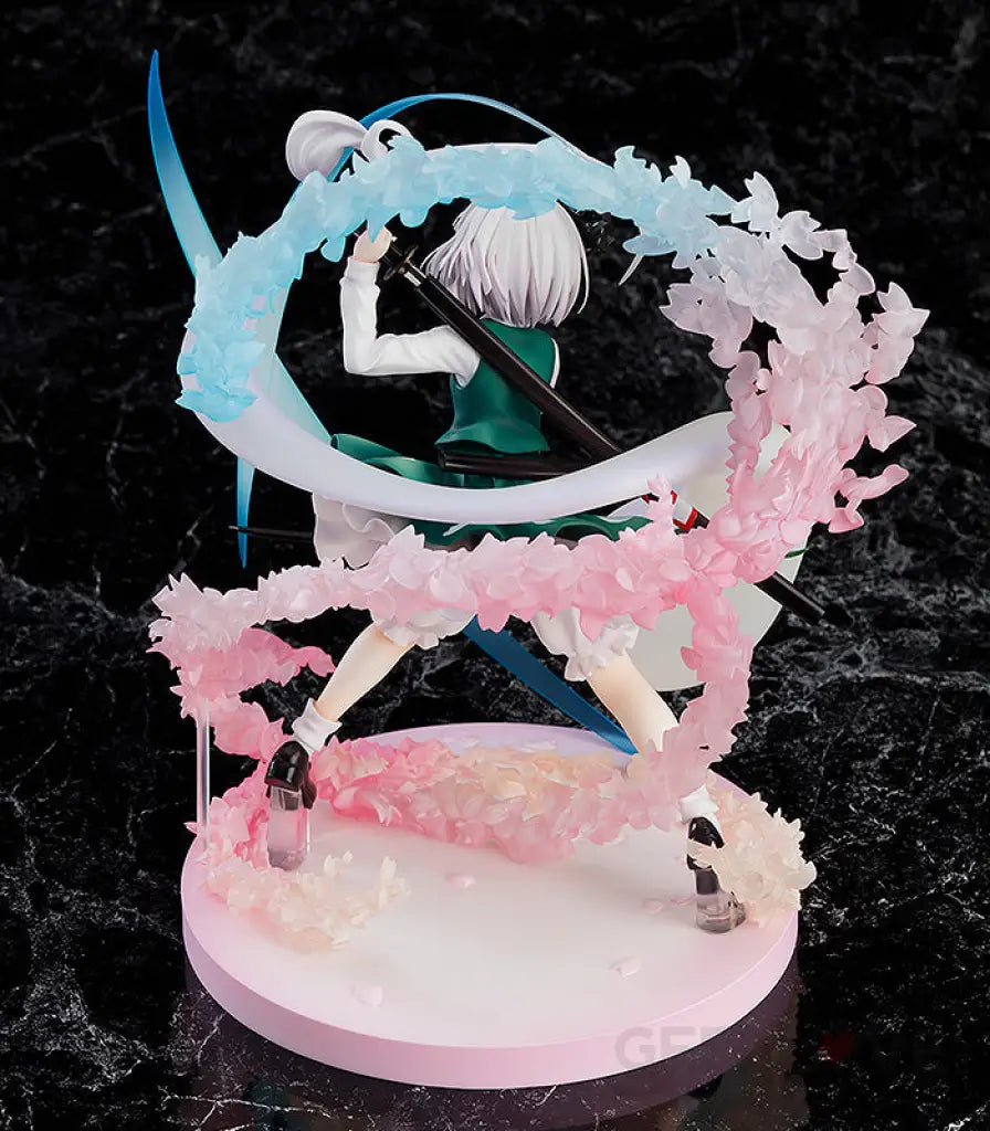 Youmu Konpaku 1/8 Scale Figure - GeekLoveph