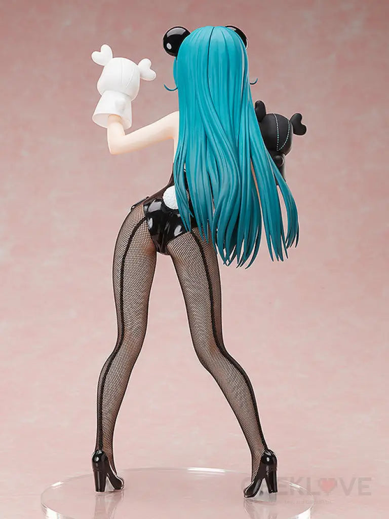 Yuna: Bear Suit Ver. - GeekLoveph