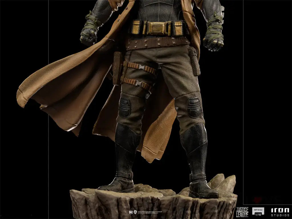 Zack Snyder's Justice League - Knightmare Batman 1/10 Art Scale Statue - GeekLoveph