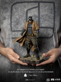 Zack Snyder's Justice League - Knightmare Batman 1/10 Art Scale Statue - GeekLoveph