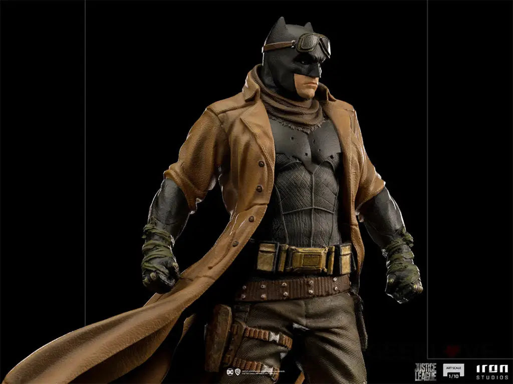 Zack Snyder's Justice League - Knightmare Batman 1/10 Art Scale Statue - GeekLoveph