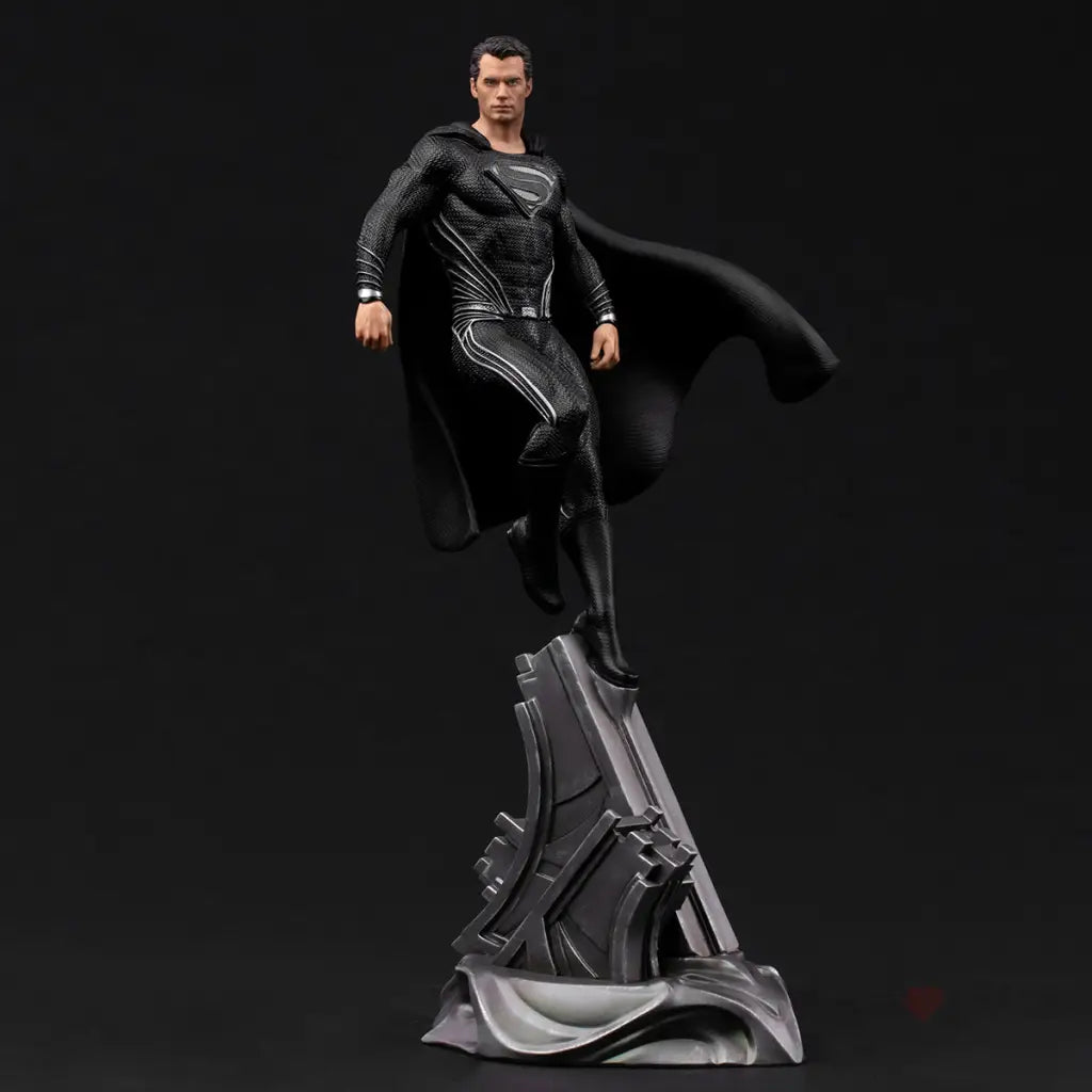 Zack Snyder’s Justice League Superman (Black Suit) 1/10 Art Scale Statue - GeekLoveph