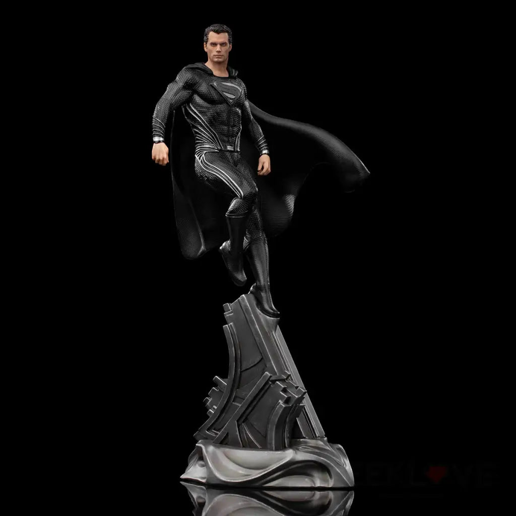 Zack Snyder’s Justice League Superman (Black Suit) 1/10 Art Scale Statue - GeekLoveph