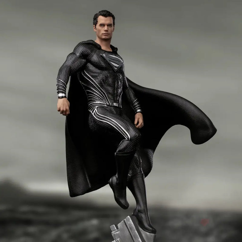 Zack Snyder’s Justice League Superman (Black Suit) 1/10 Art Scale Statue